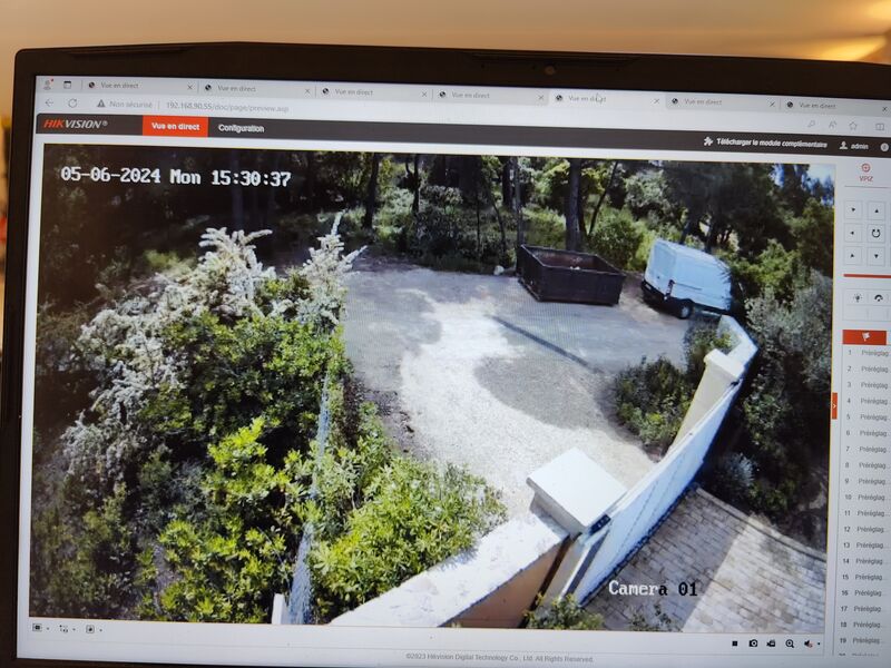 Interface Hikvision vue en direct